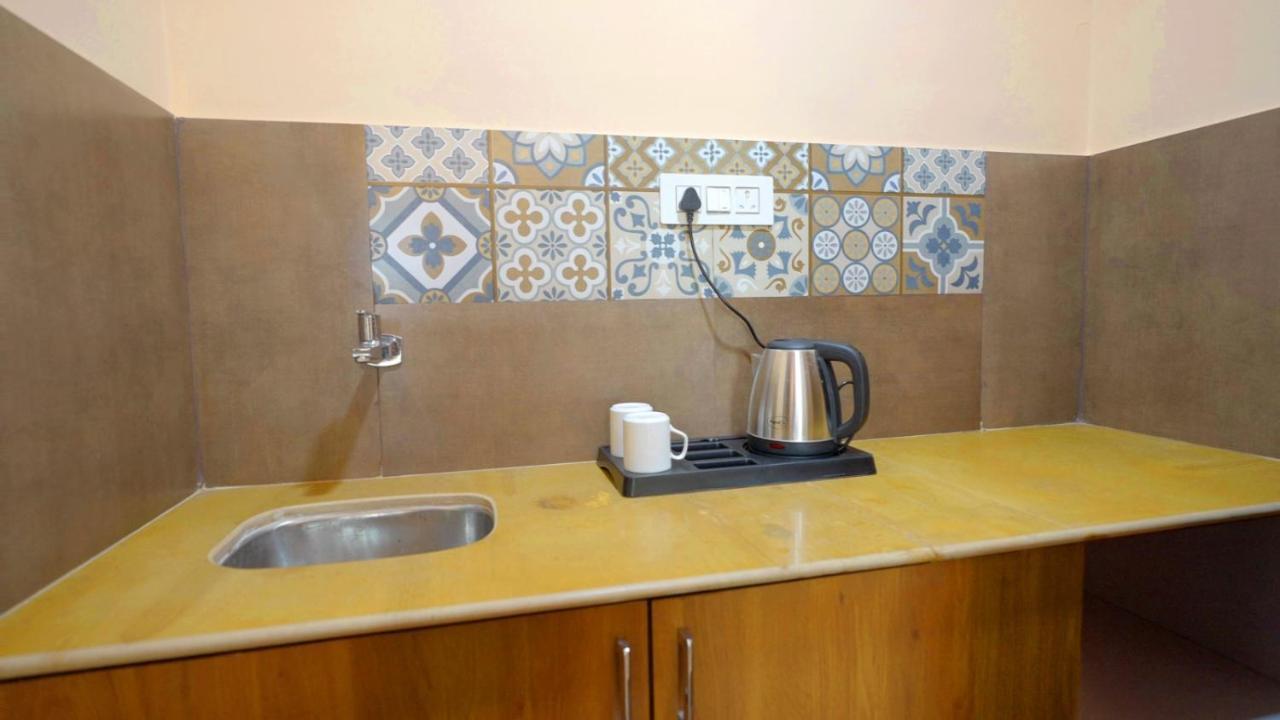 Atmani Waterfront Resort Cola Bagian luar foto